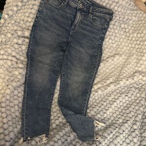 American Eagle Outfitters Women's Faded Blue Ankle Crop Jeans